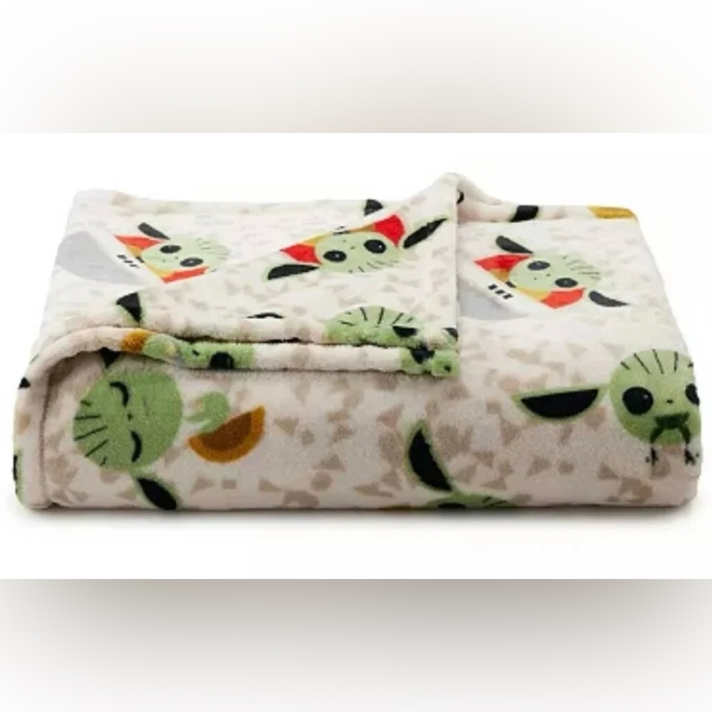 NEW Star Wars Mandalorian Grogu Baby Yoda Plush Throw Blanket Big One 5' x 6'